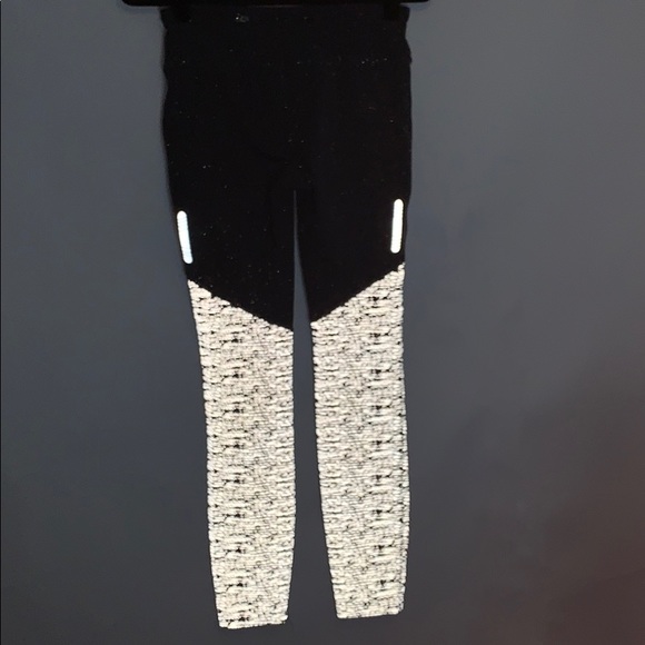 BIOVIZ gray Reflective athletic leggings - Picture 4 of 5